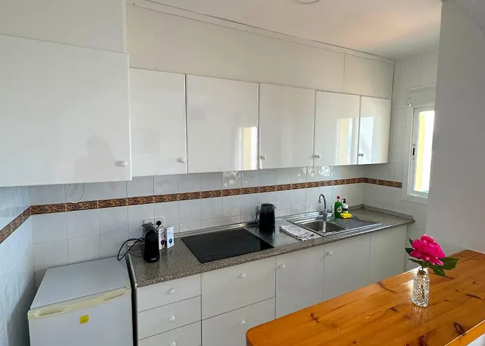 Beautiful Sunrise Imperial Park 4 Fast Wifi, Parking, Airco *